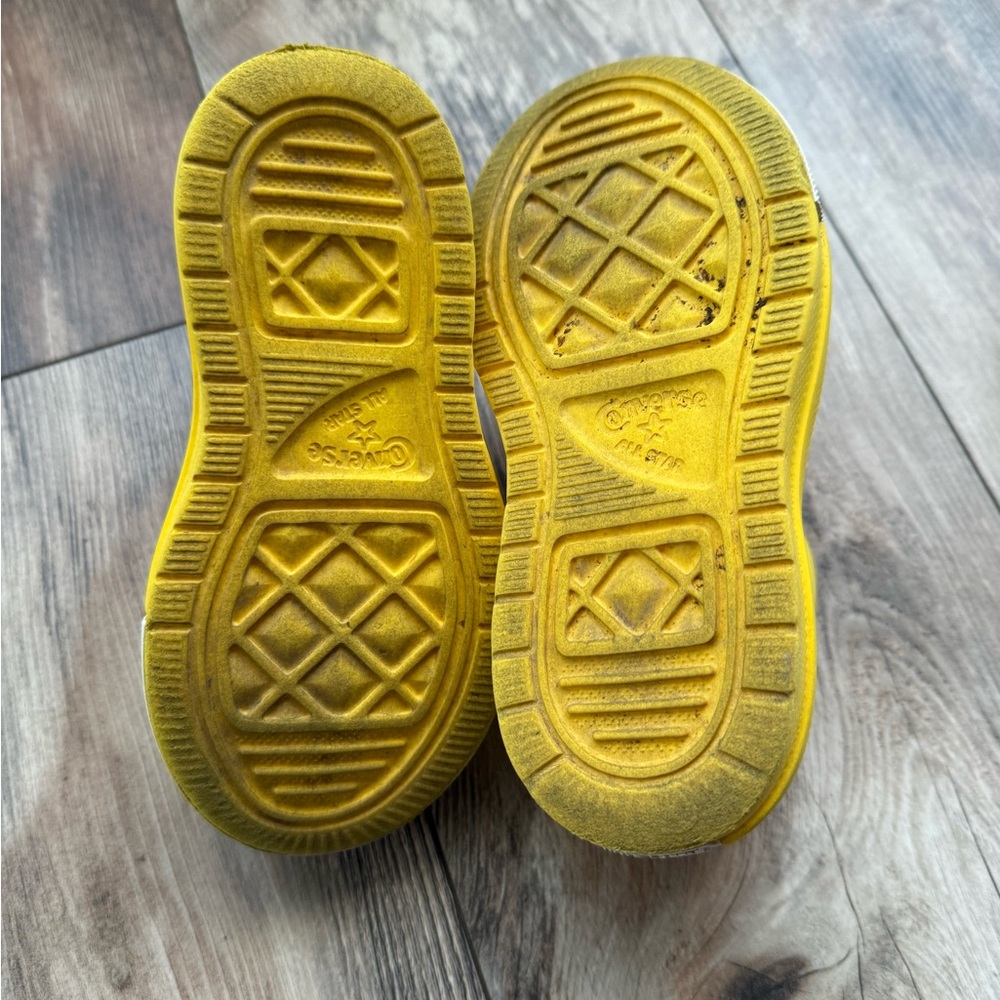 Converse Chuck Taylor All Star Play Lite Vibrant Yellow Kids Slip on Sneakers 10 - Picture 6 of 6
